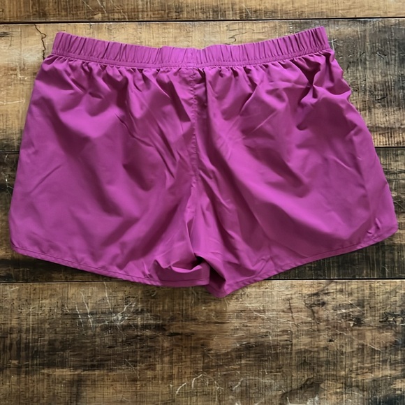 Patagonia Women's Running Shorts - Berry - Picture 2 of 4
